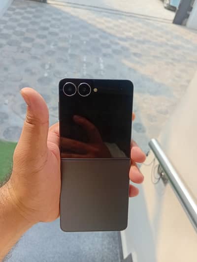 Samsung Mobile Z Flip 7
