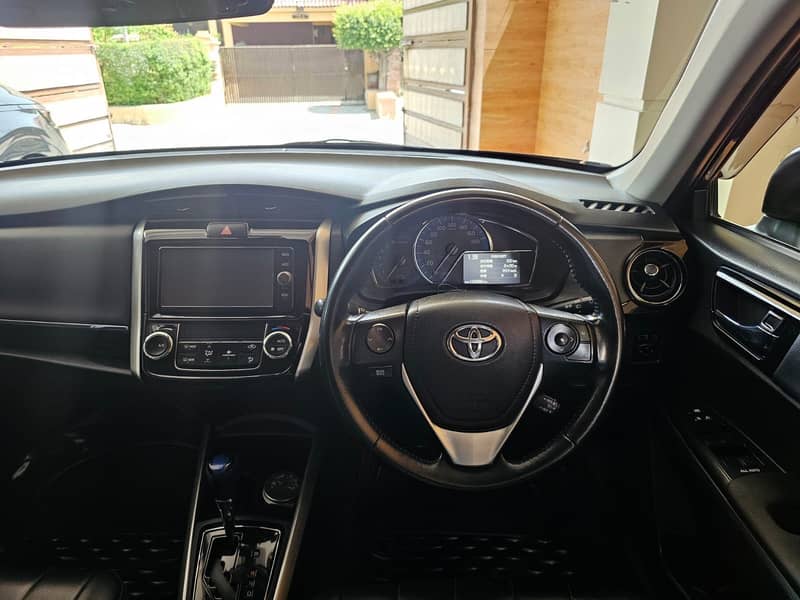 Toyota Corolla Axio 2017 6