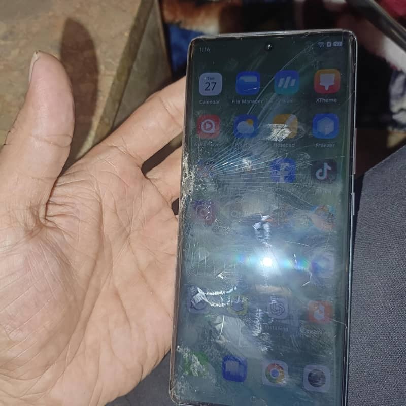 Infinix Zero 40 9