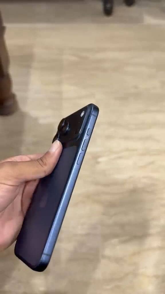 Apple iPhone 17 Pro Max 1