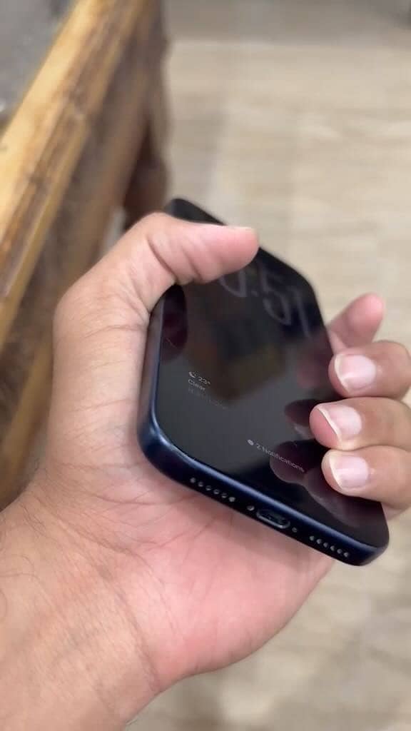 Apple iPhone 17 Pro Max 3