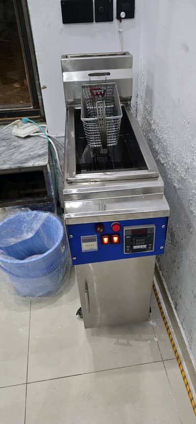 16 Liter running fryer for sale