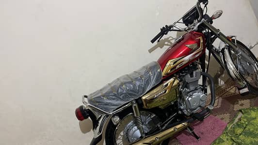 2025 ka 11 mont ka bike han 2026 ka stker han