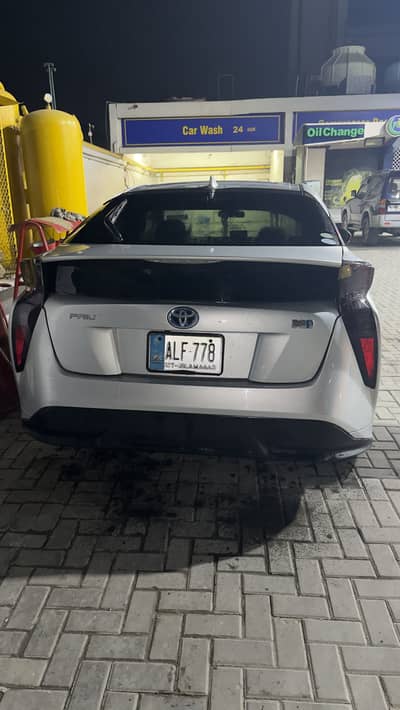 Toyota Prius 2016
