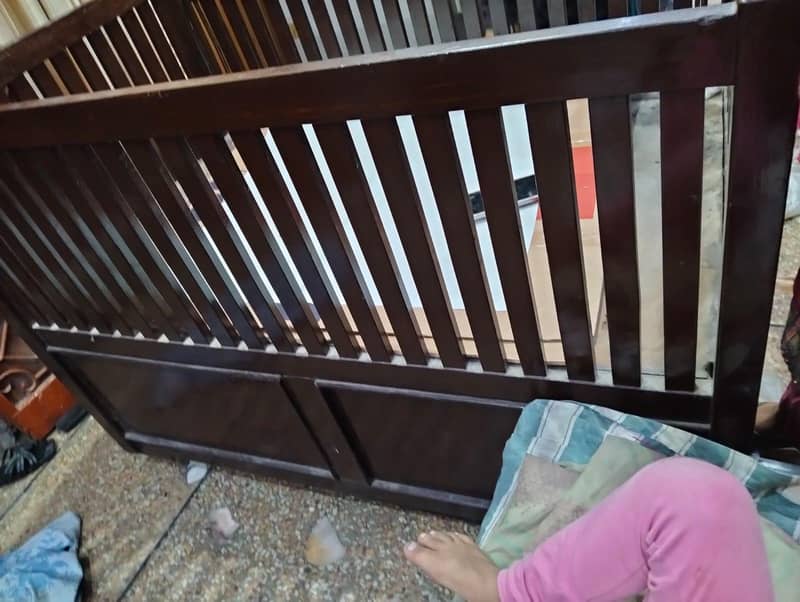 baby cot 1