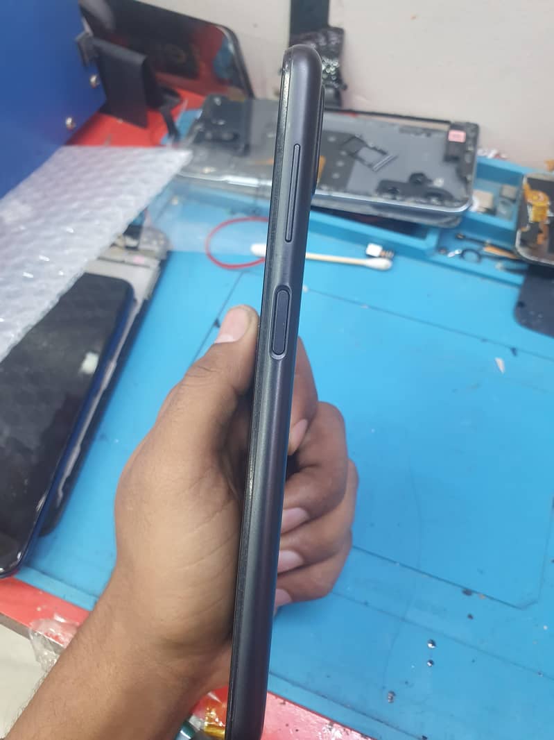 Samsung Mobile A12 1