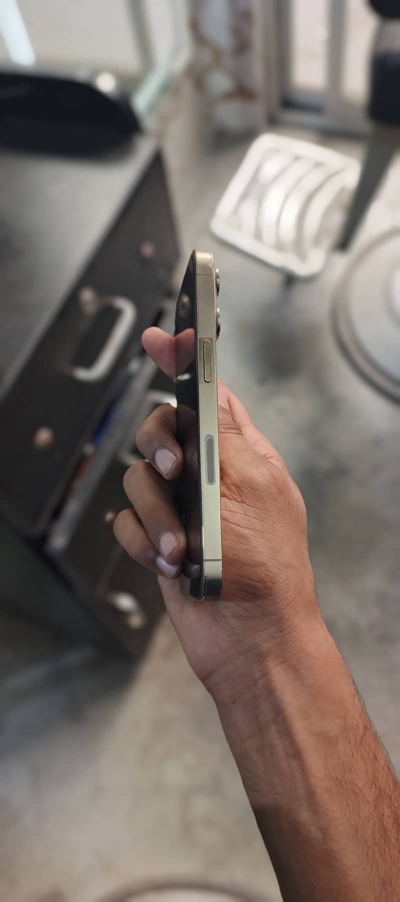 Apple iPhone 13 Pro 2
