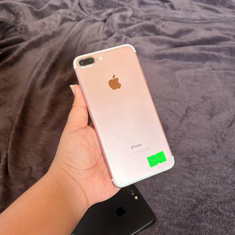 Apple iPhone 7 Plus 5