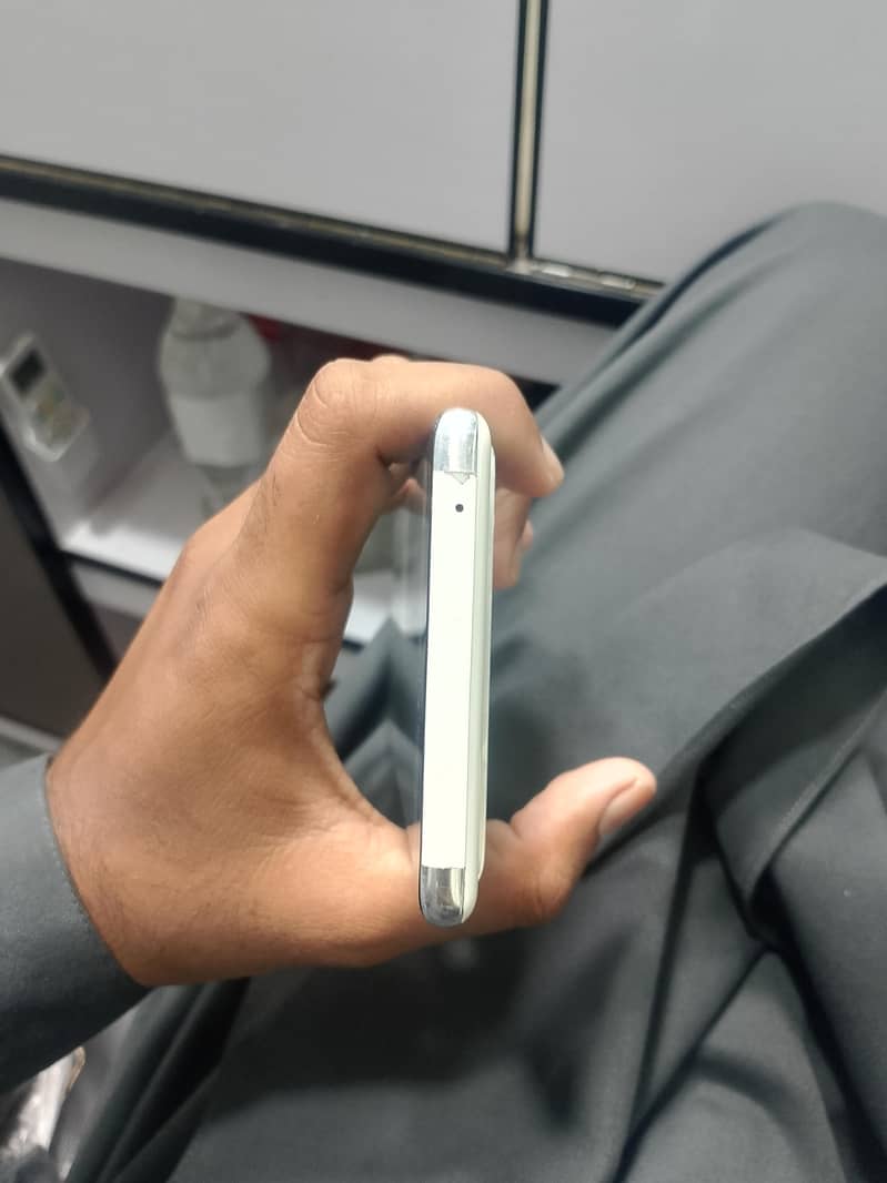 Google Pixel 6 Pro 2