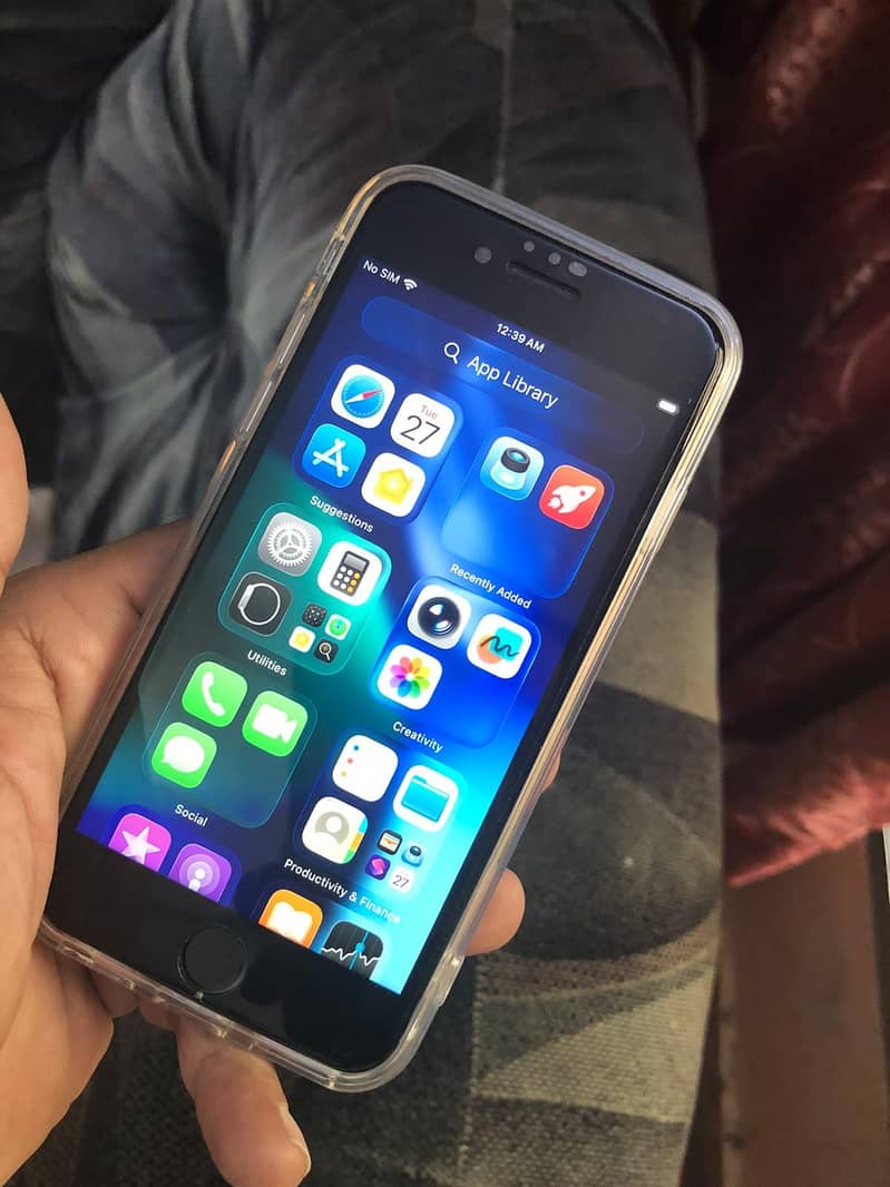 Apple iPhone SE 3rd gen 3