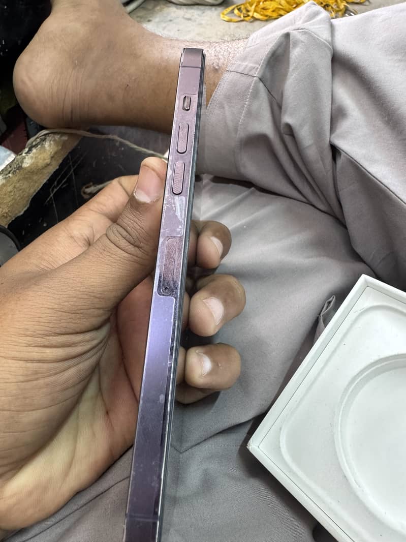 Apple iPhone 14 Pro Max 4