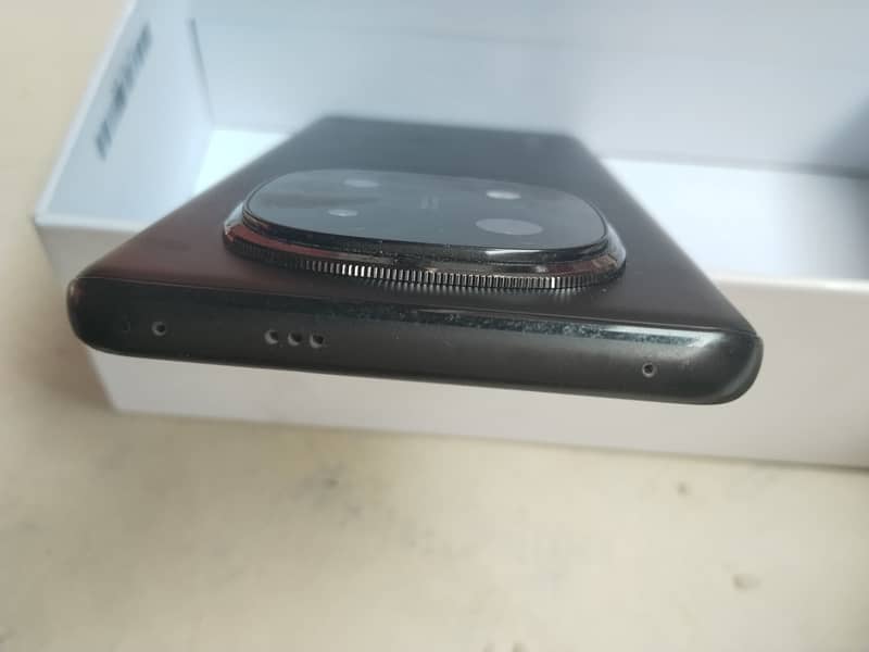 Xiaomi Redmi Note 14 Pro Plus 4