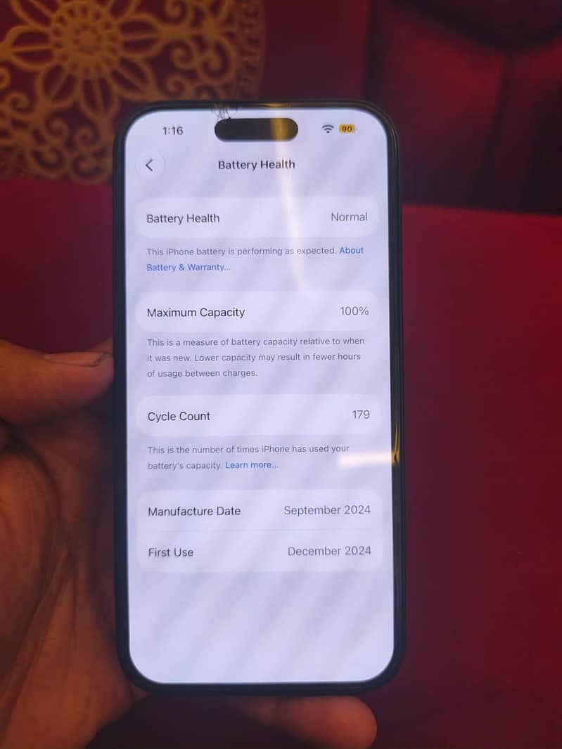 Apple iPhone 16 esim 3