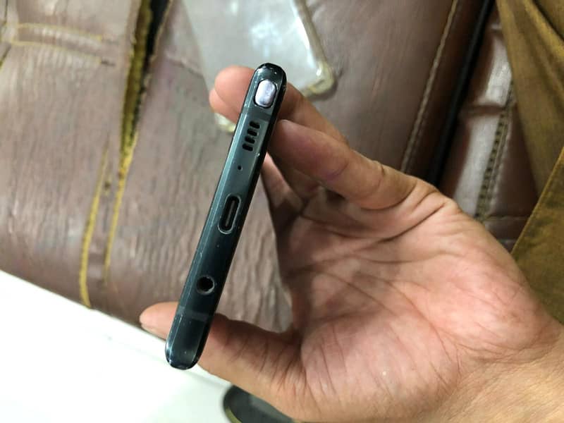 Samsung Mobile Note 9 1