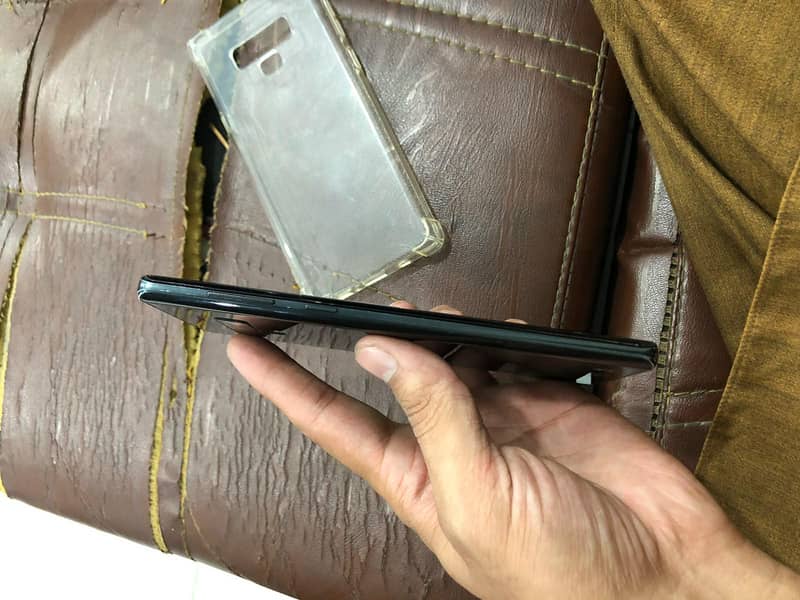Samsung Mobile Note 9 3