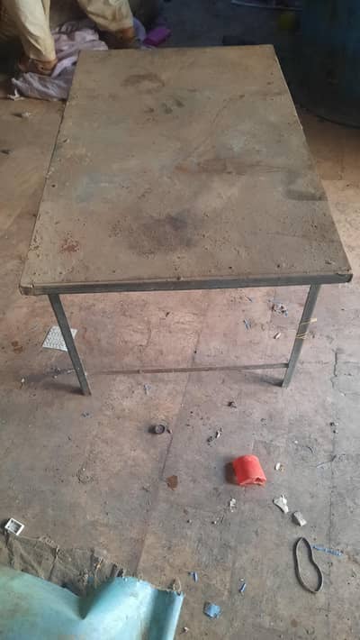 iron table stool