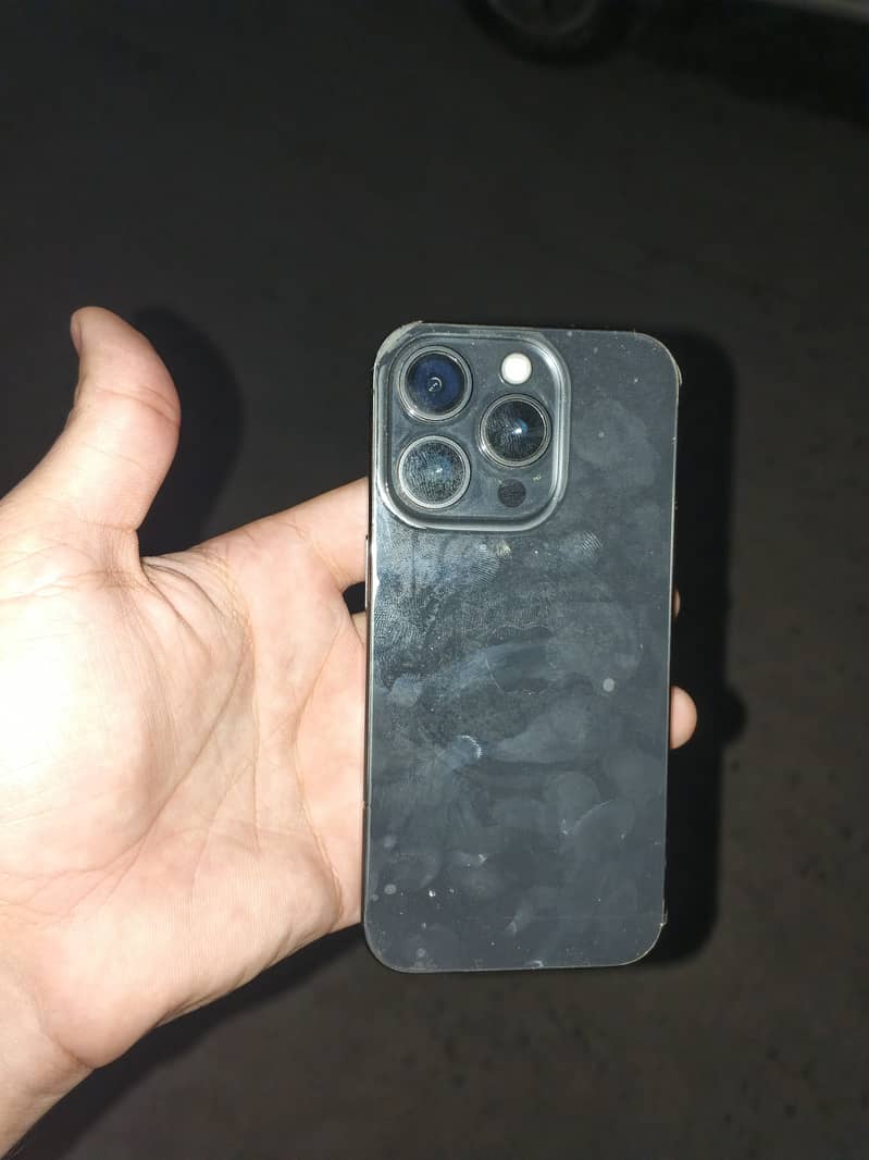Apple iPhone 15 Pro 6