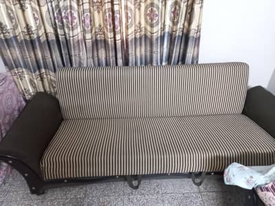 5 seater sofa cumbed 3+1+1 (Sofa + Bed) 2 in1 in good condition