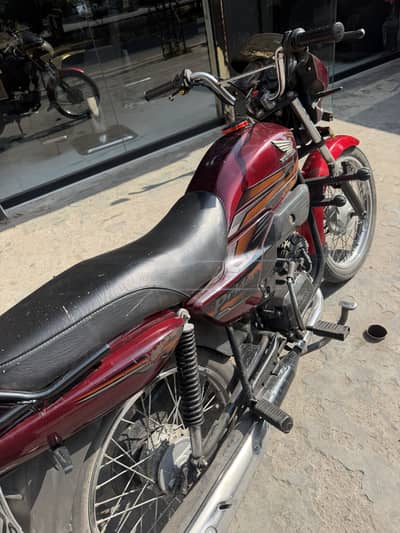 Honda pridor in new condition