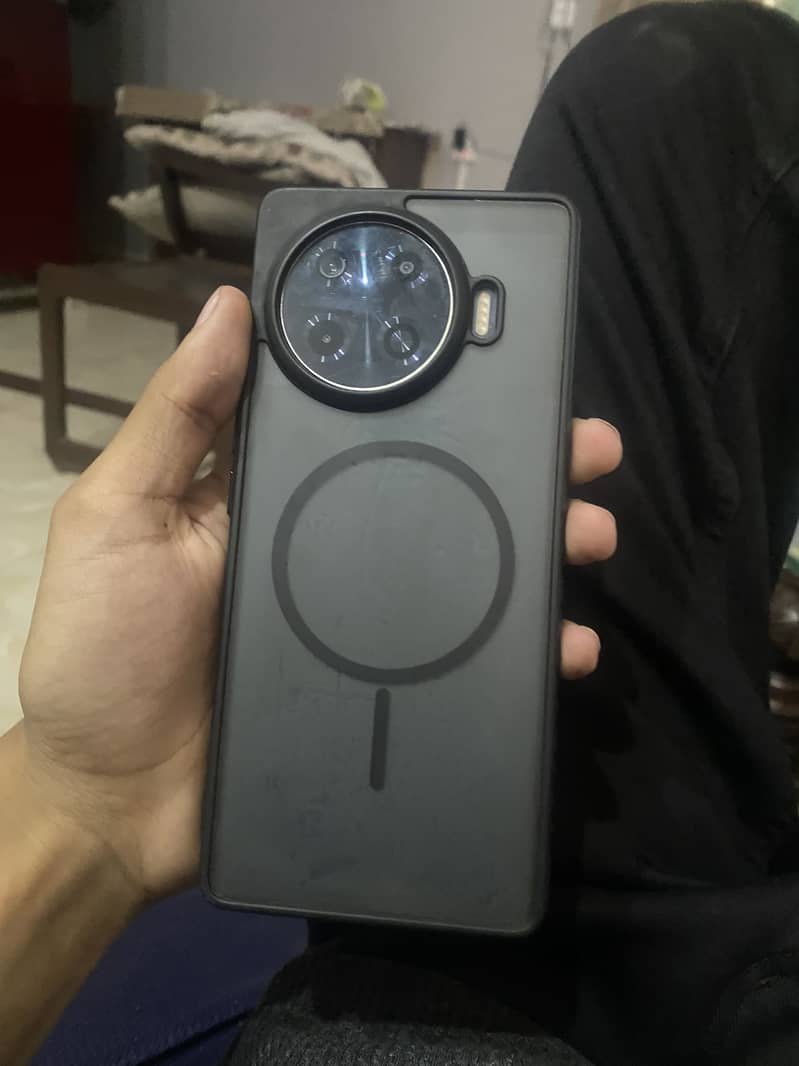 Tecno Spark 20 Pro Plus 6