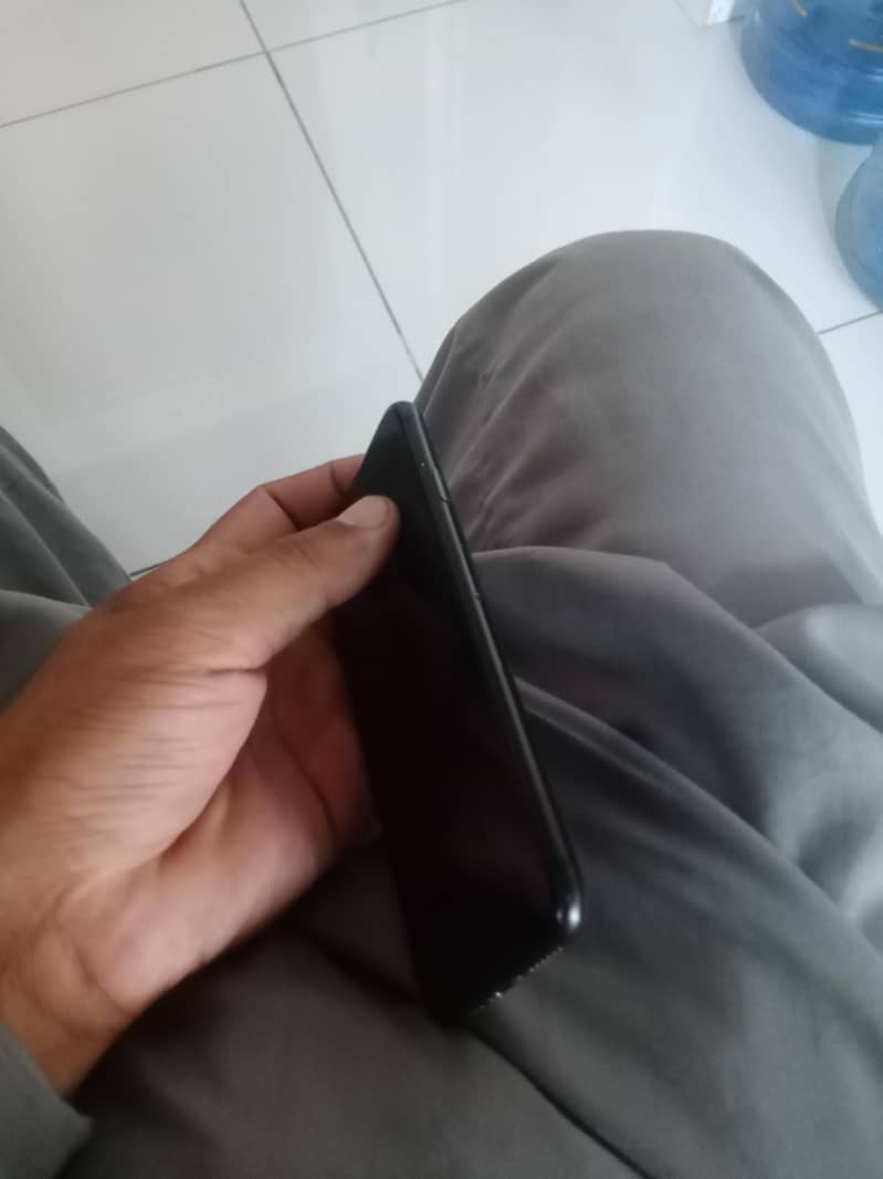 Apple iPhone 7 5