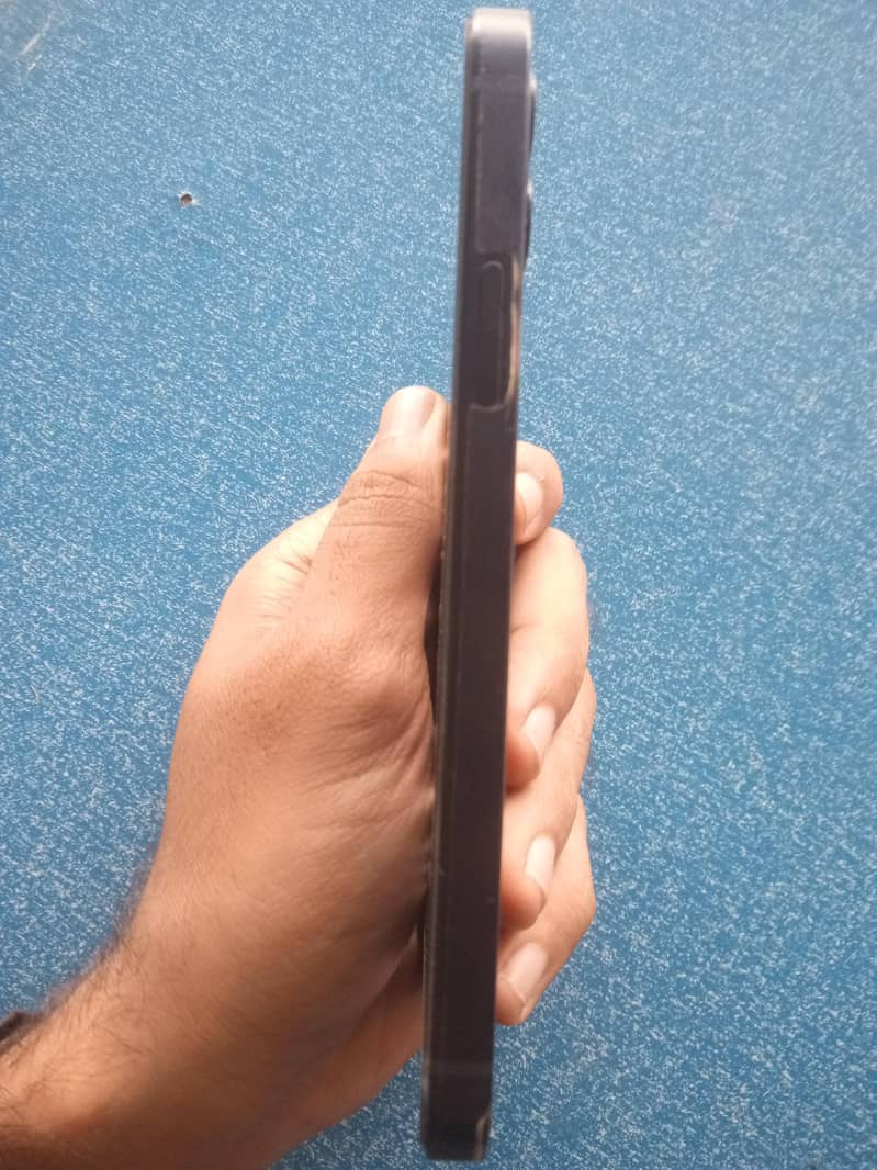 Apple iPhone 12 2