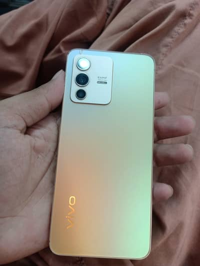 Vivo V23
