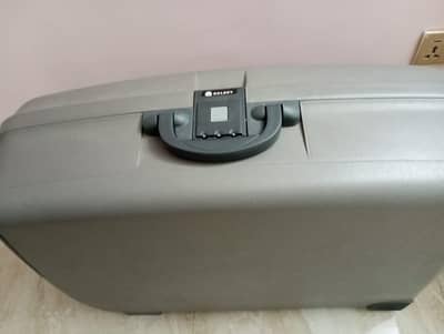 Brand New unused Delsey France 2 -piece Hardshell Luggage set original