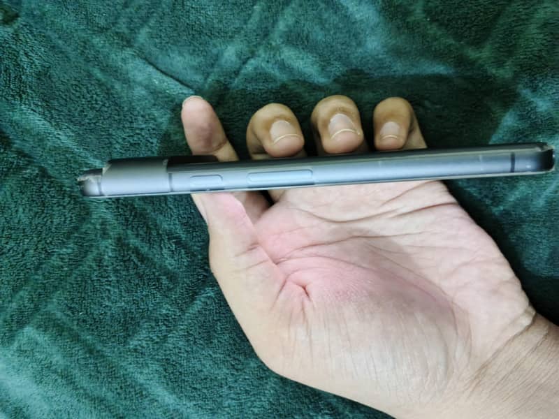 Google Pixel 8 3