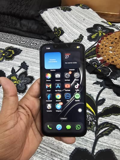 Apple iPhone 13