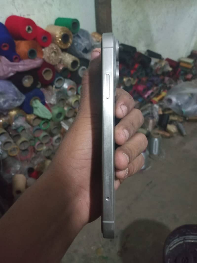 Apple iPhone XR 5