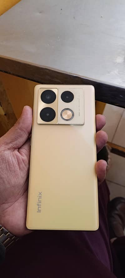 Infinix Note 40 Pro