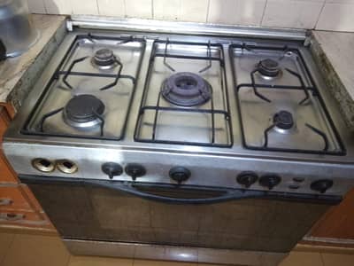5 stoves with oven