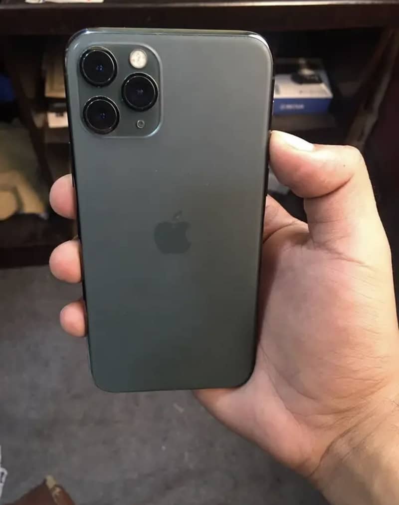 Apple iPhone 11 Pro 4