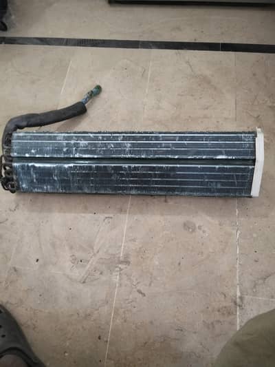 One ton gree non inverter