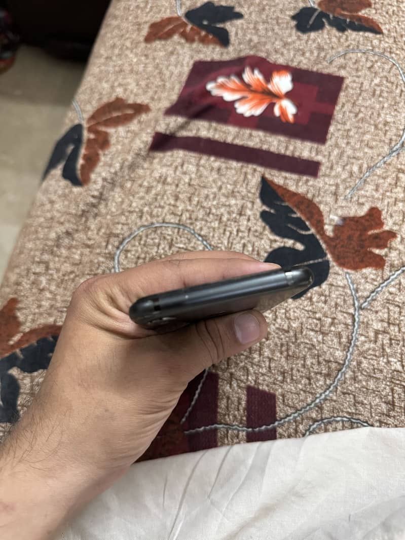 Apple iPhone X 2