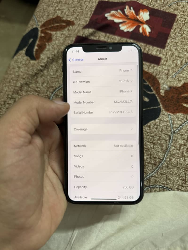 Apple iPhone X 5