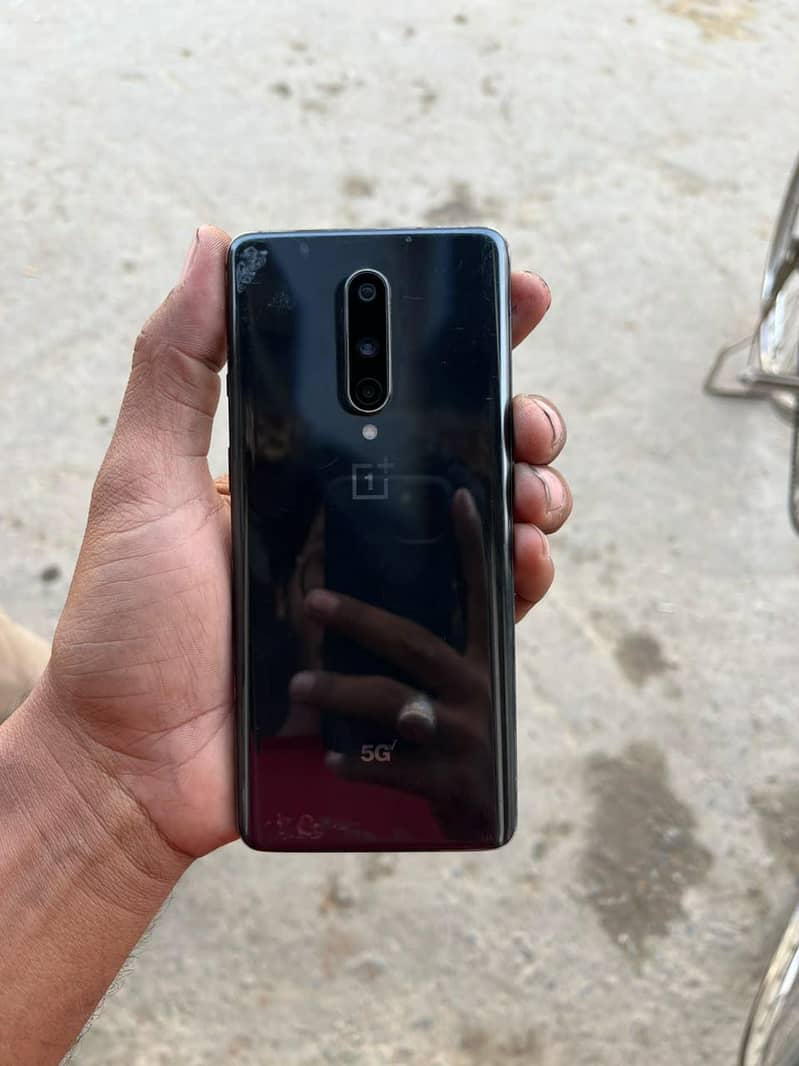 One Plus 8 (5G) 8/128 6