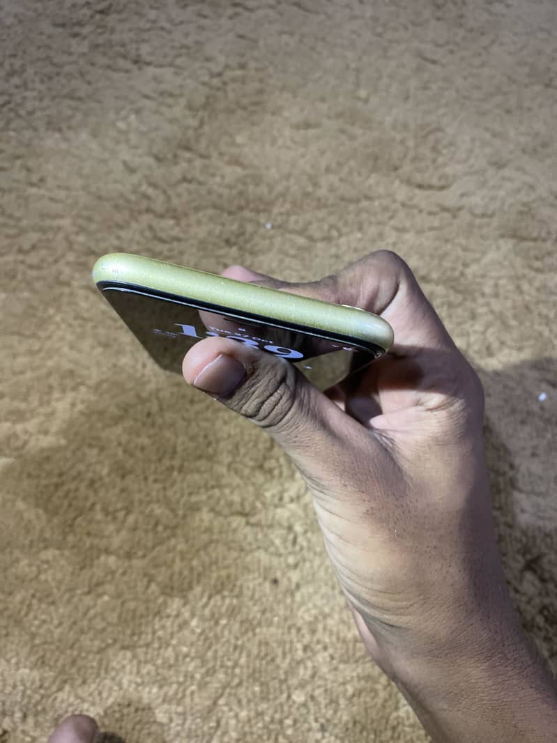 Apple iPhone 11 2