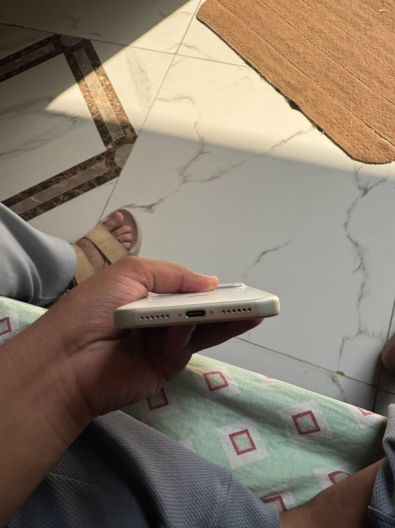 Apple iPhone 17 Pro Max 3