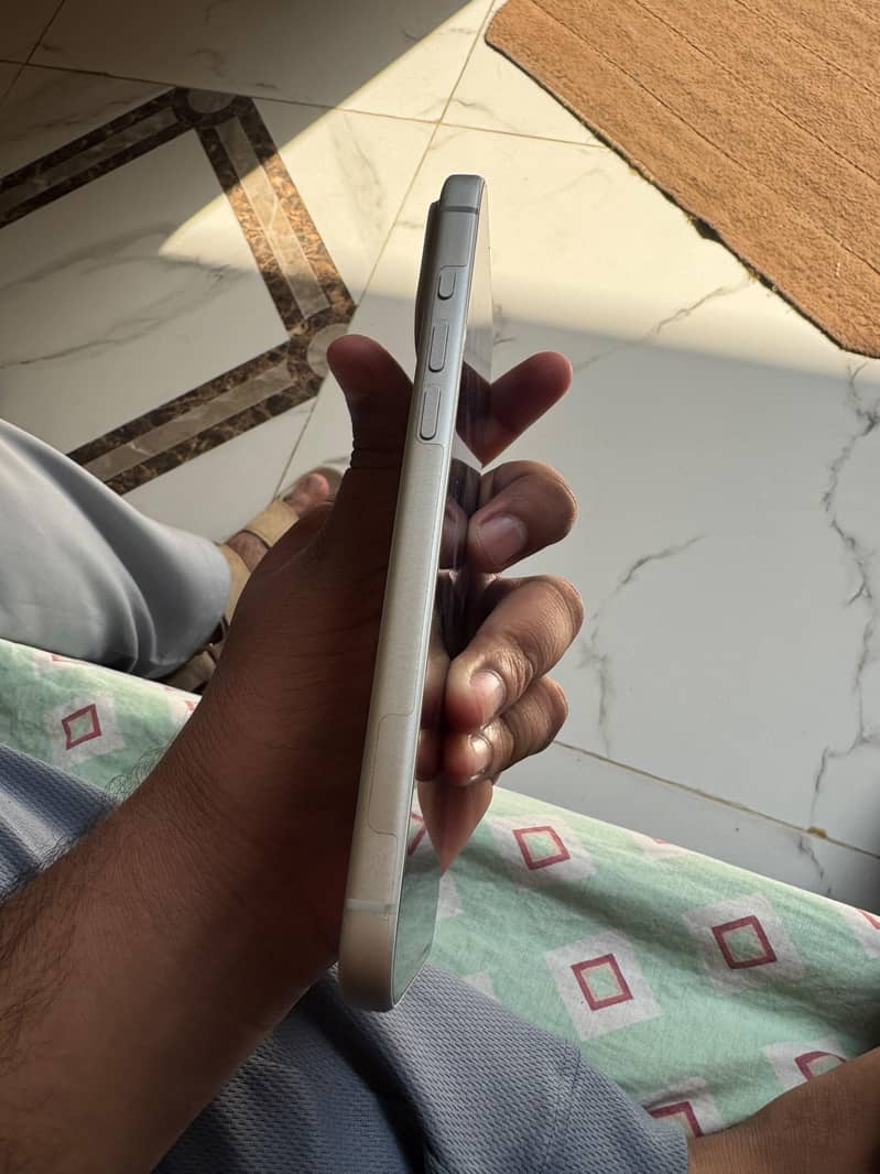 Apple iPhone 17 Pro Max 5