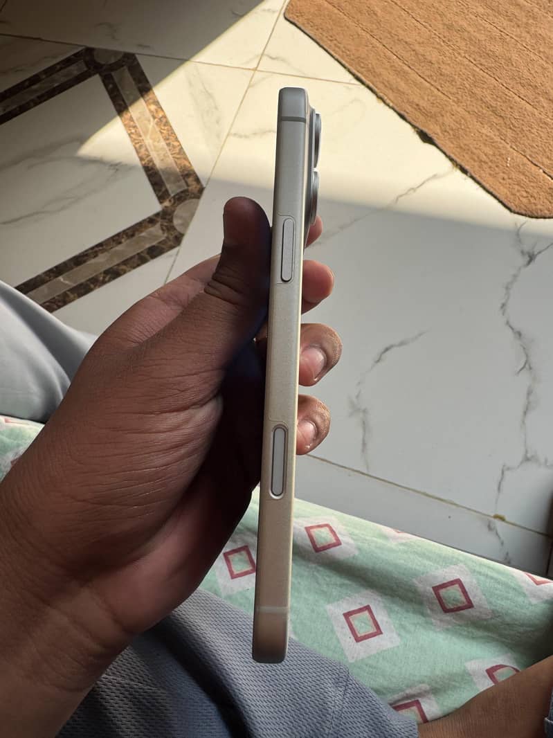 Apple iPhone 17 Pro Max 8