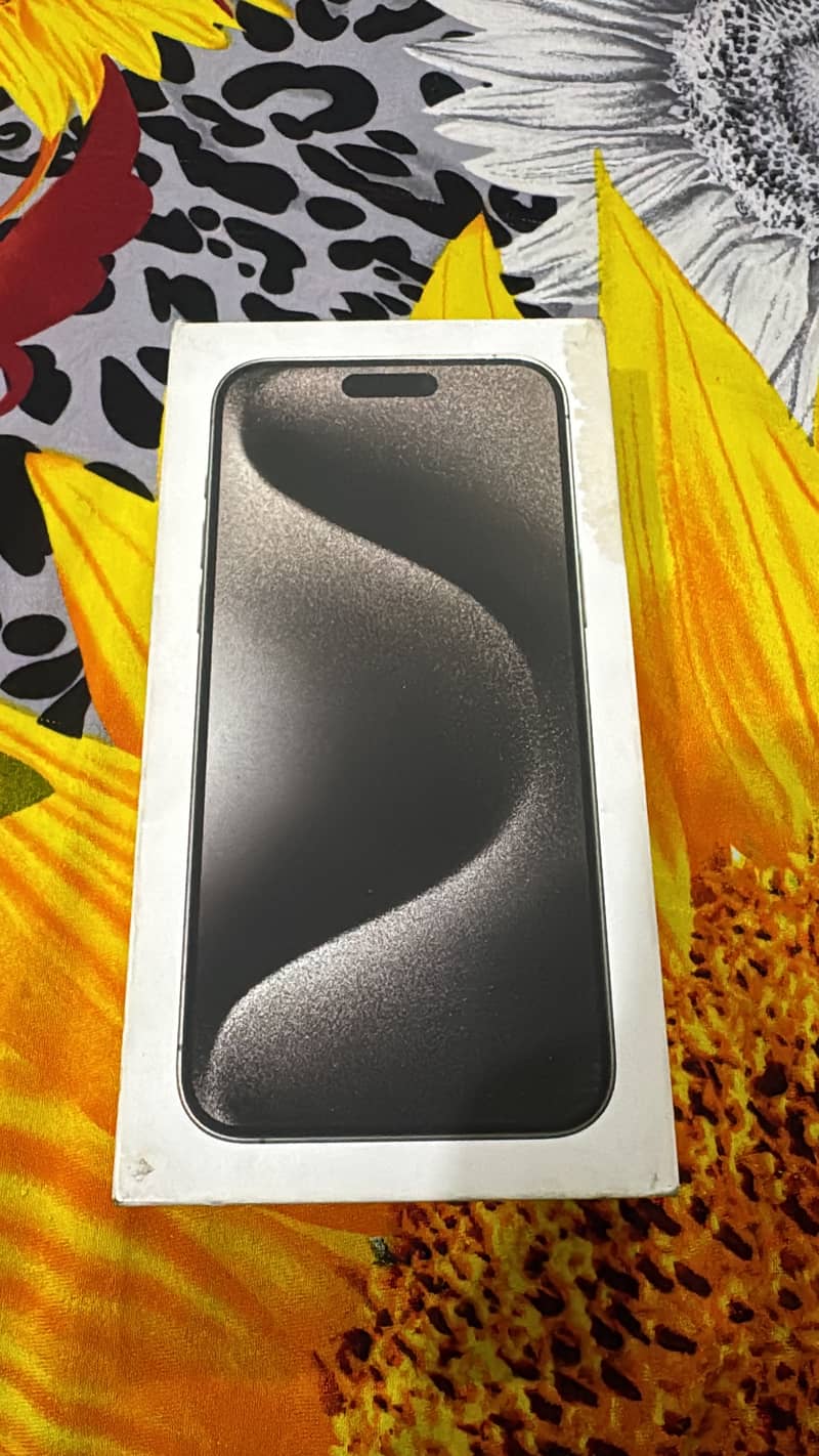 Apple iPhone 15 Pro Max 3