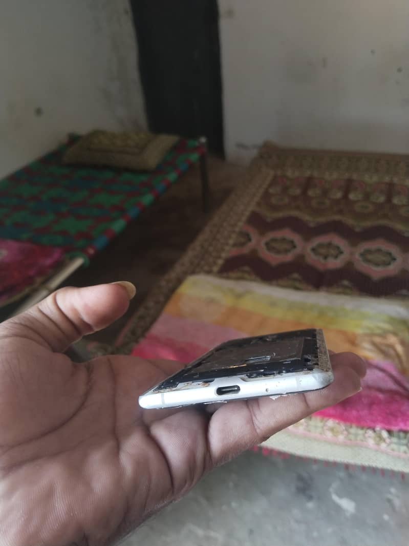 Sony XZ3 8