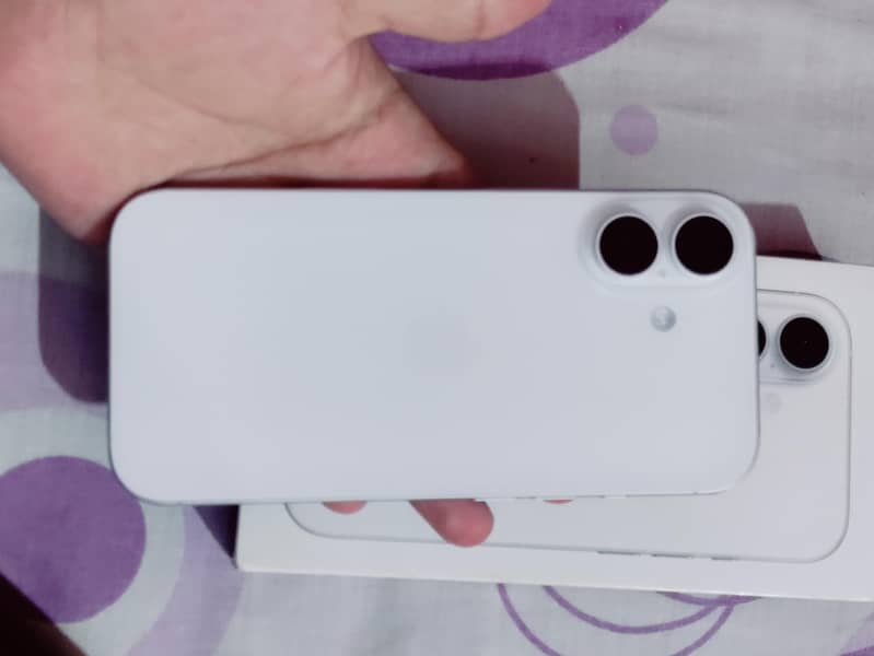 Apple iPhone 17 0