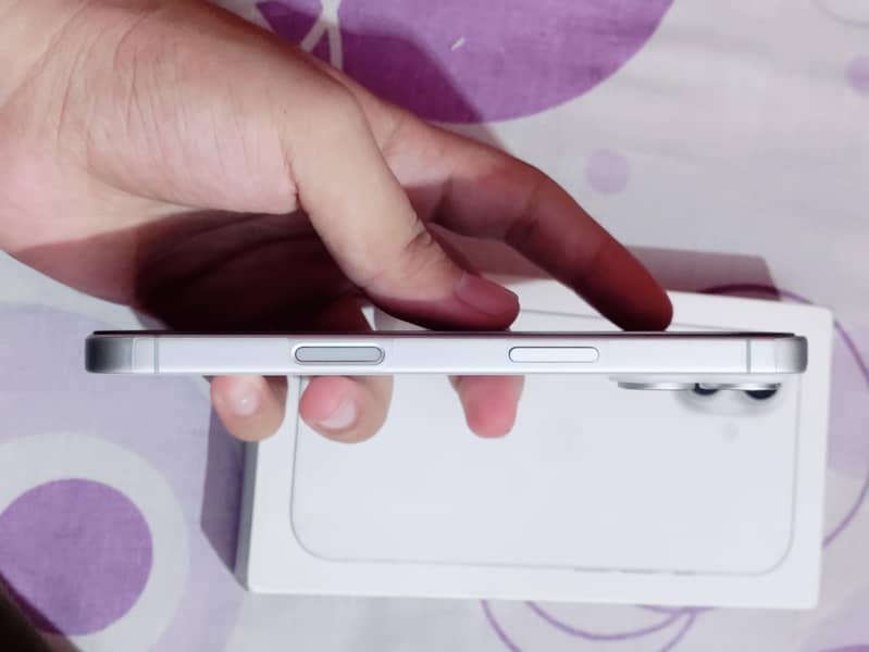 Apple iPhone 17 3