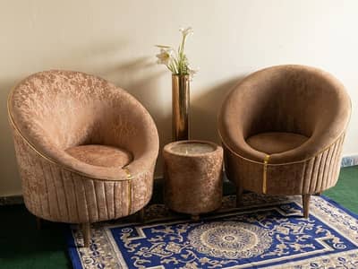 Luxury Round Sofa Chairs (2 Chairs + Side Table) – Used