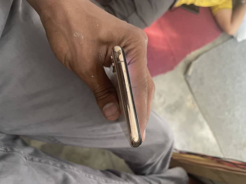 Apple iPhone XS Max PTA approved 9