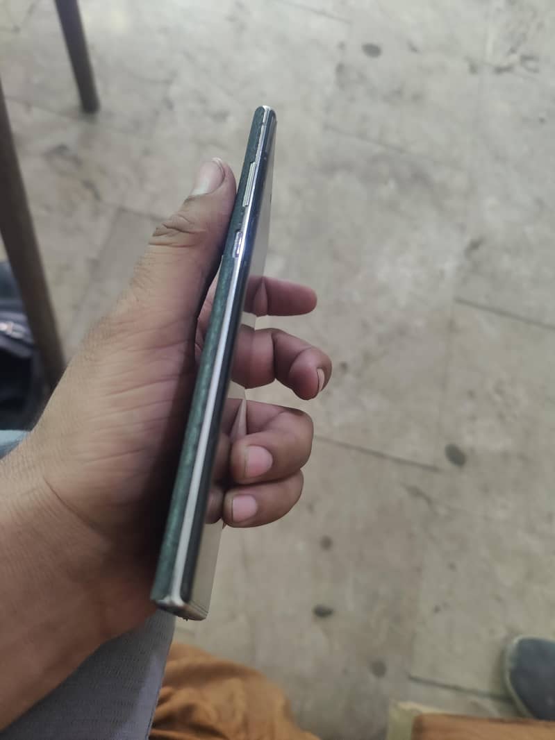 Samsung Mobile Note 10 Plus 4