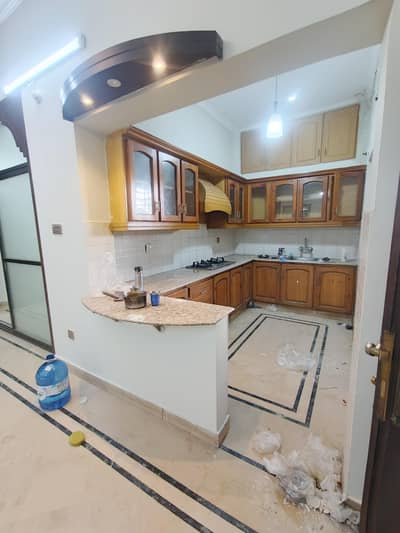 30*60 Ground portion with solar for rent